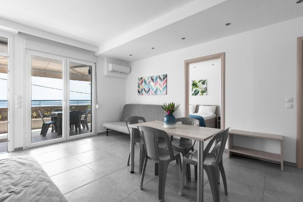 Blue Horizon 5 Apartment Nea Kallikrateia ภายนอก รูปภาพ