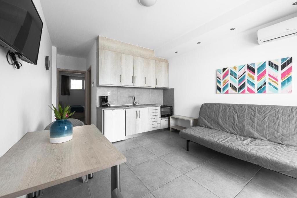 Blue Horizon 5 Apartment Nea Kallikrateia ภายนอก รูปภาพ