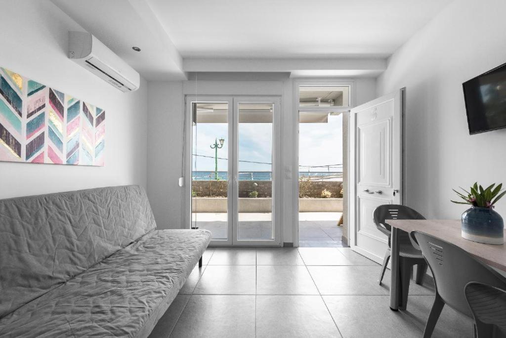 Blue Horizon 5 Apartment Nea Kallikrateia ภายนอก รูปภาพ