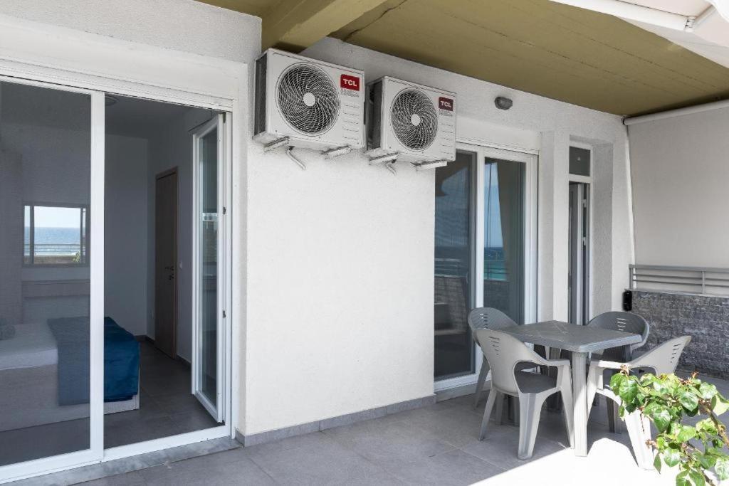 Blue Horizon 5 Apartment Nea Kallikrateia ภายนอก รูปภาพ